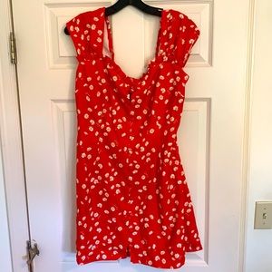XL Finder’s Keepers Mae Red Daisy Mini dress